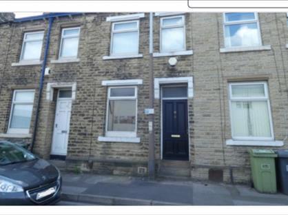 2 Bed Terraced House, Canal Street, HD1