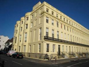 2 Bed Flat, Brunswick Terrace, BN3, N1 7GU