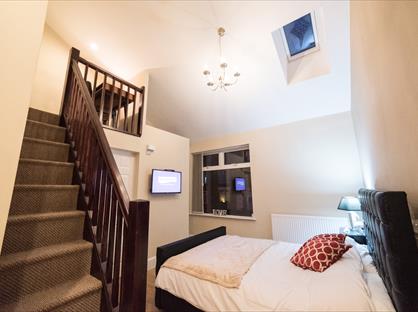 Room in a Shared House, Gradwell Street, SK3