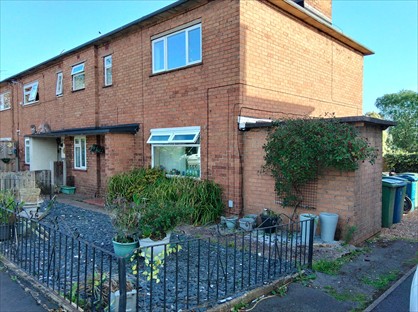 1 Bed Flat, Manor Rise, ST15