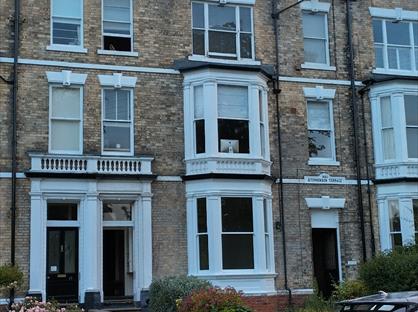 1 Bed Flat, New Walk, HU17