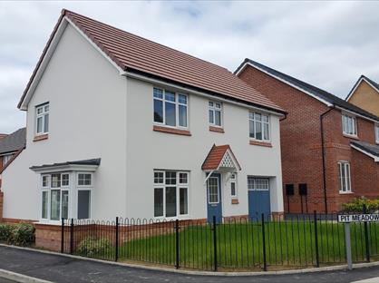 3 Bed Detached House, Greyhound Avenue, M18