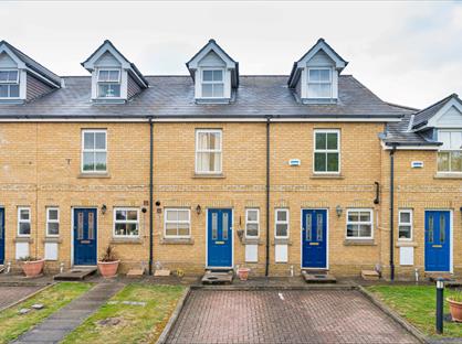 3 Bed Terraced House, Harper Mews, SW17
