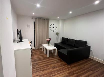 1 Bed Flat, Fairbanks Court, HA0