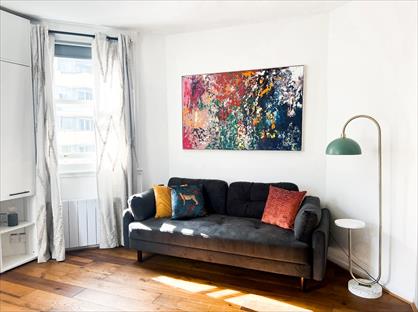 Studio Flat, Gloucester Gardens, W2