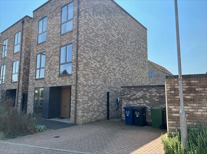 4 Bed Detached House, Knightly Avenue, CB2