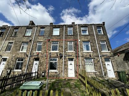 1 Bed Terraced House, Longwood Road, HD3