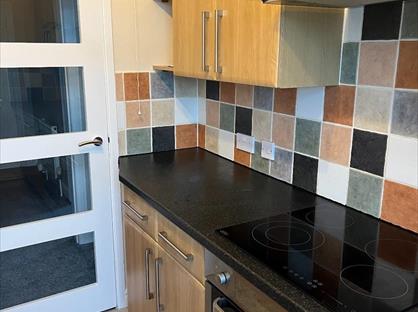 1 Bed Flat, Grosvenor Street, WF16