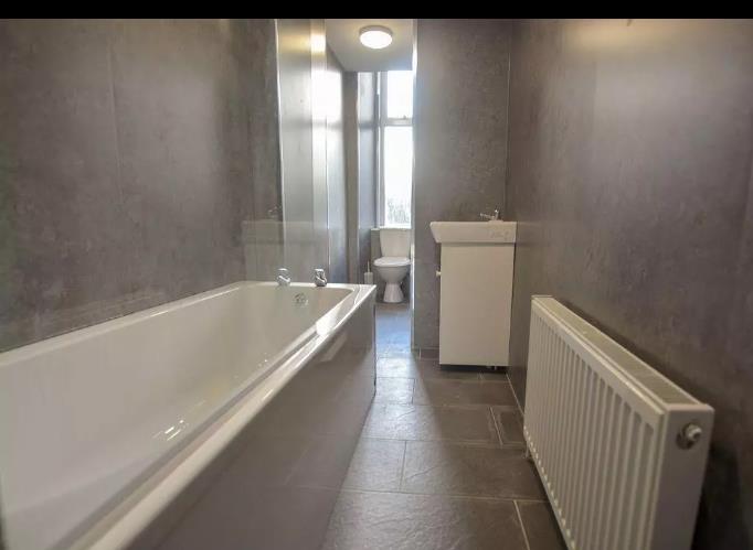2 Bed Flat, Copland Road, G51 photo 3