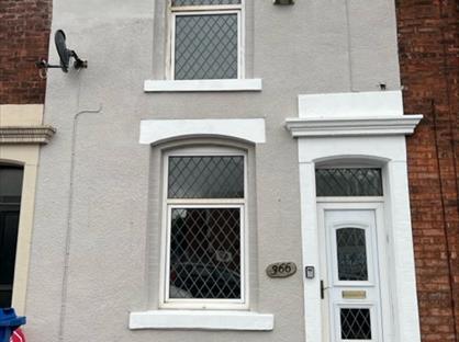 2 Bed Terraced House, Bolton Road, BB2