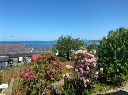 1 Bed Flat, Field Place, SA45