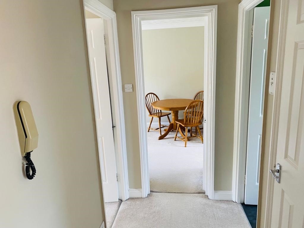 Additional image 5 of 2 Bed Flat, Greys Court, RG1, N1 7GU