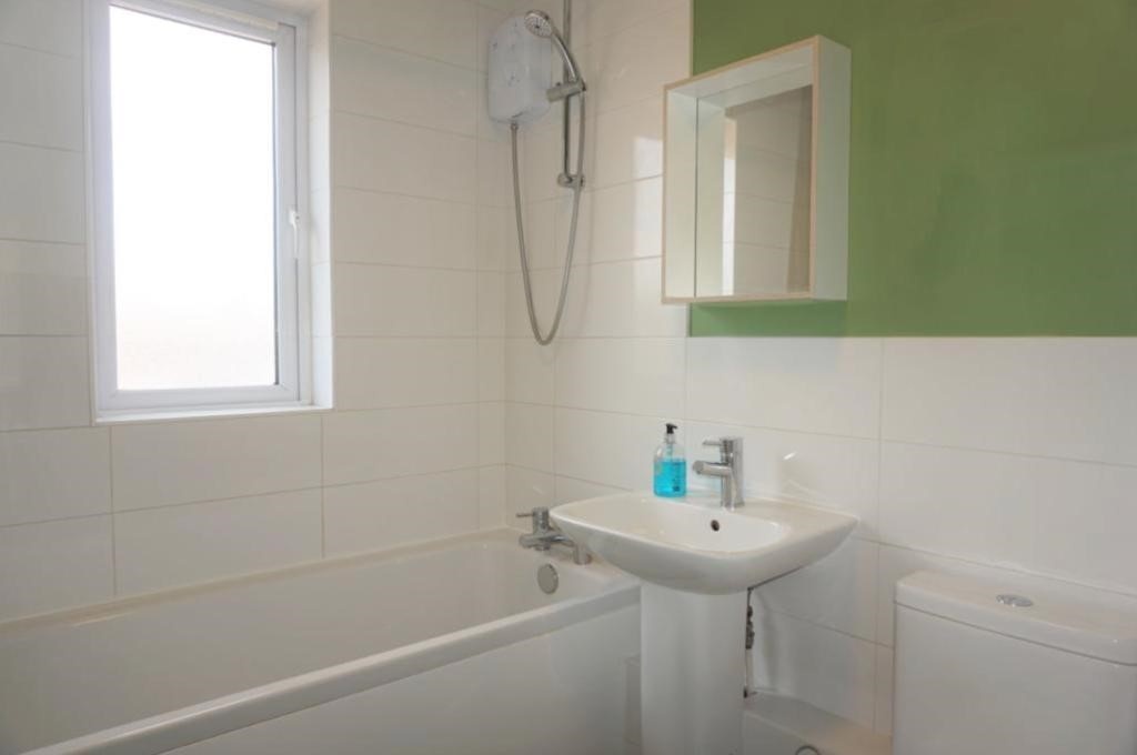 Additional image 6 of 2 Bed Flat, Greys Court, RG1, N1 7GU