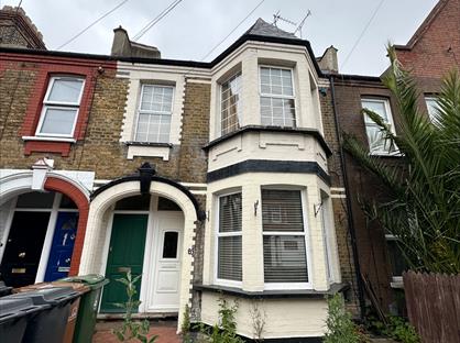 2 Bed Flat, Seymour Road, E10