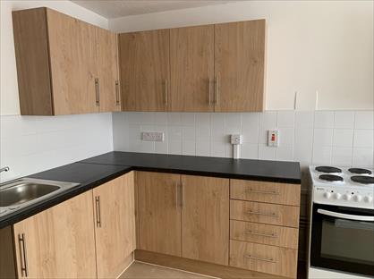 3 Bed Flat, Ullin Street, E14