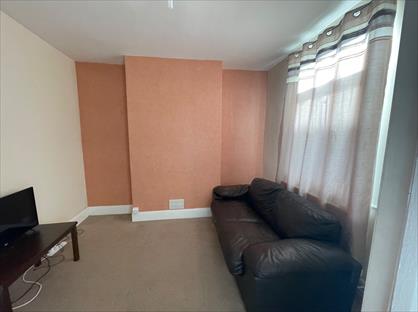 2 Bed Terraced House, Rutland Street, DN32