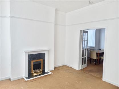 1 Bed Flat, Park Road North, CH41