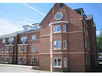 2 Bed Flat, Castle Grove, WF8