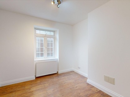 2 Bed Flat, Portland Road, SE25
