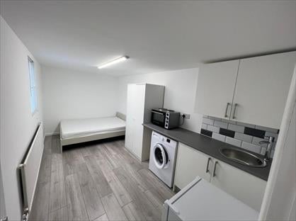 Studio Flat, High Barnet, EN5