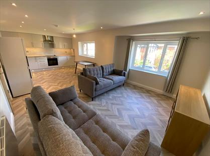 2 Bed Flat, Headingley, LS16