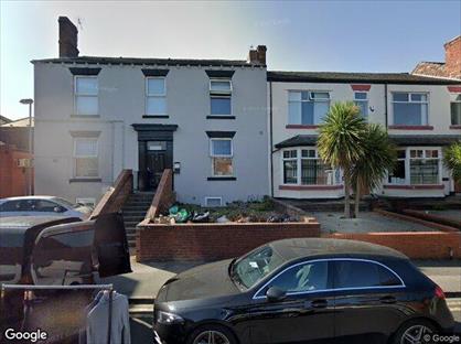 Room in a Shared House, Wesley Street, WF10