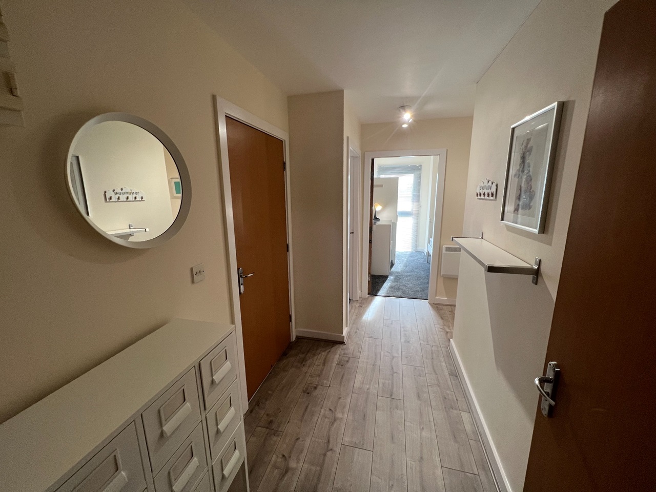 Manchester 2 Bed Flat, Corner, M15 To Rent Now for £1,250.