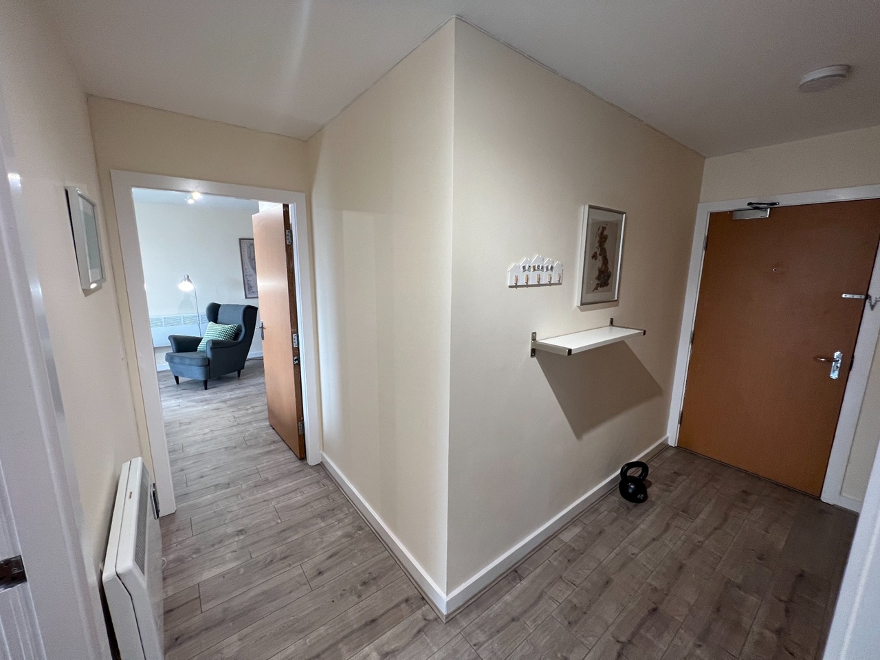 Manchester 2 Bed Flat, Corner, M15 To Rent Now for £1,250.