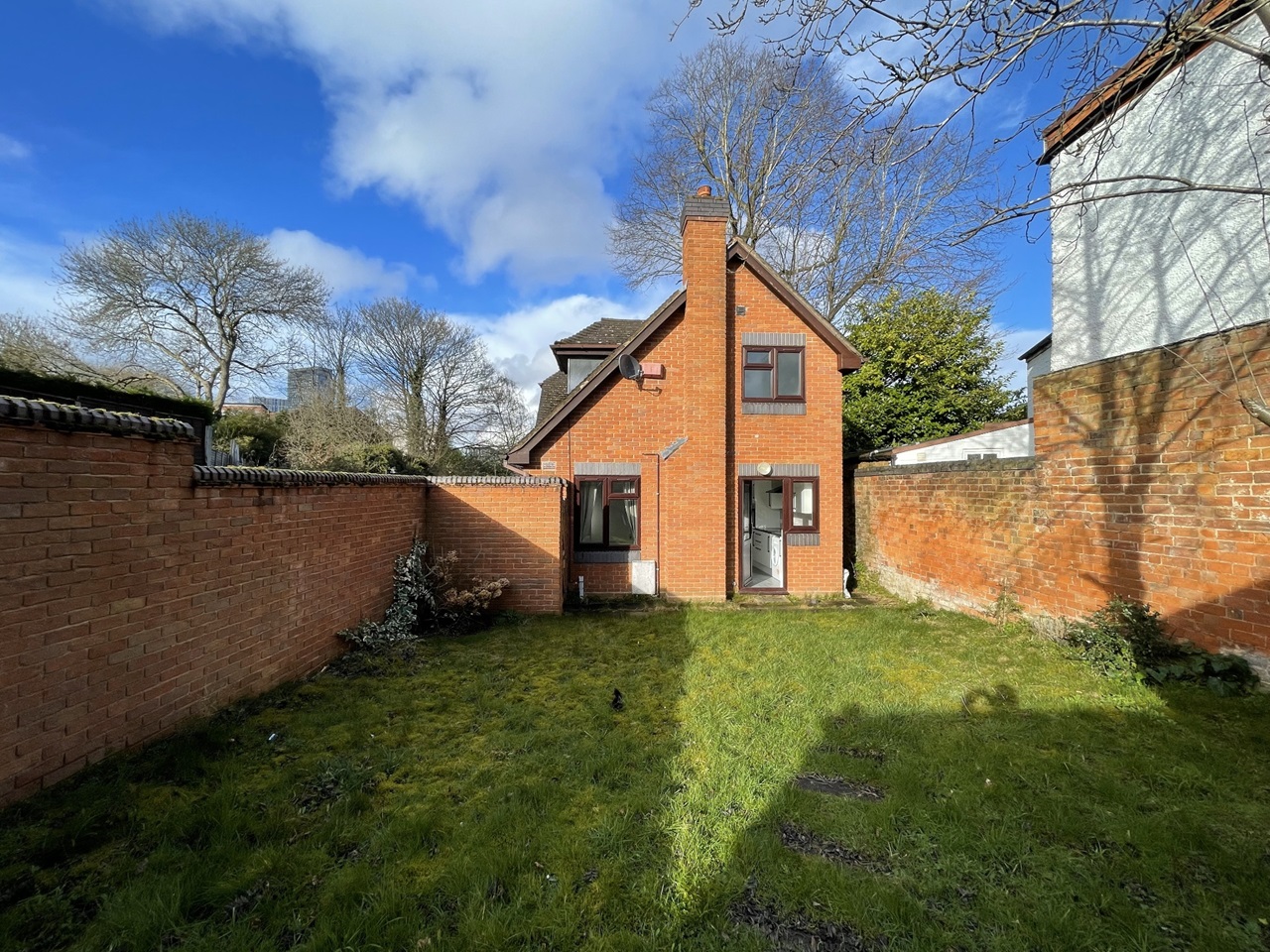 Birmingham 2 Bed SemiDetached House, Elvetham Road, B15 To Rent Now for £1,195.00 p/m