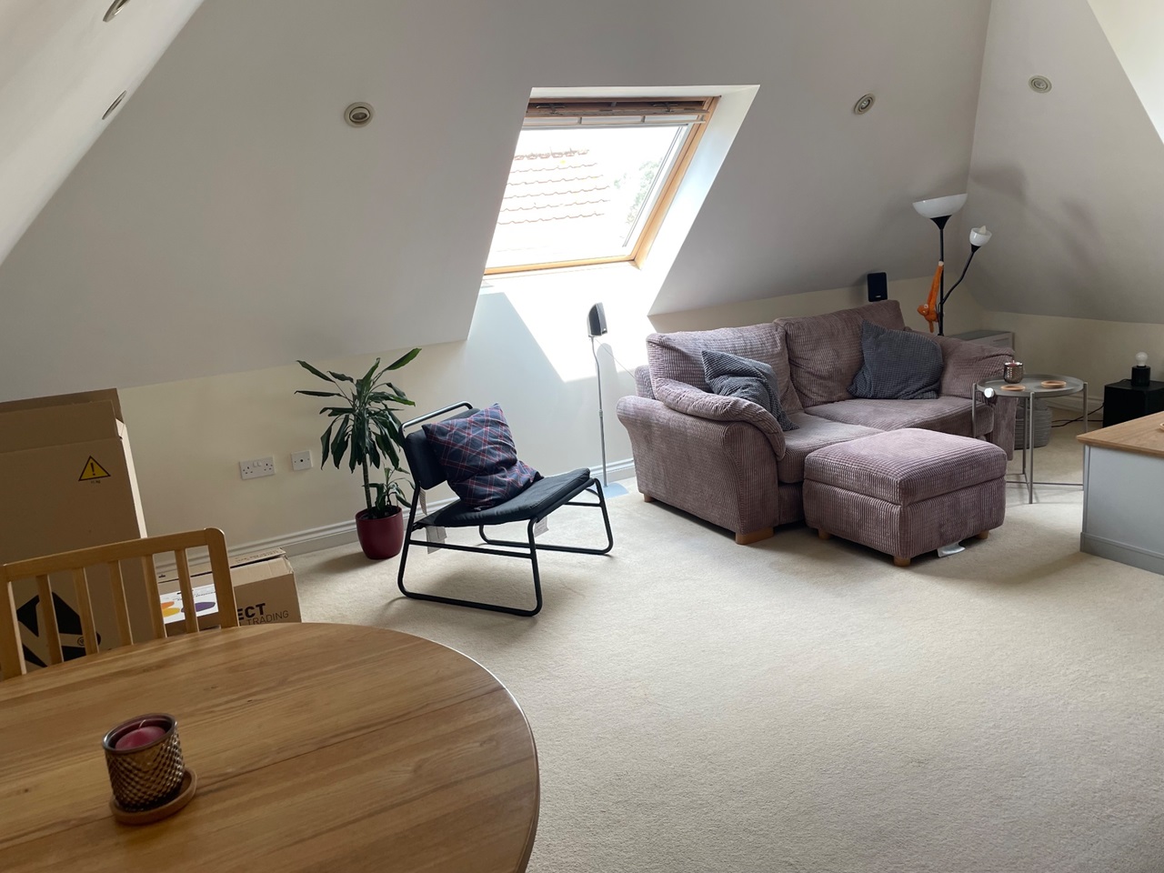 Additional image 3 of 2 Bed Flat, Green End Rd, CB4, N1 7GU