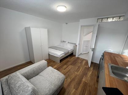 Studio Flat, High Barnet, EN5