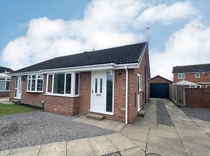 2 Bed Bungalow, Leighton Croft, YO30