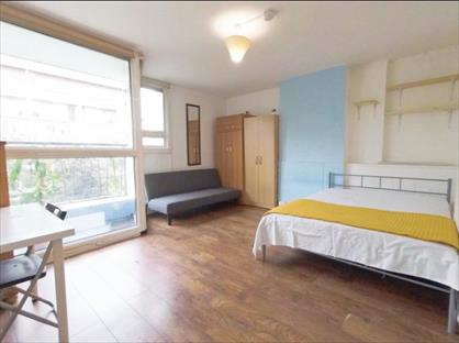 3 Bed Flat, James Stroud House, SE17