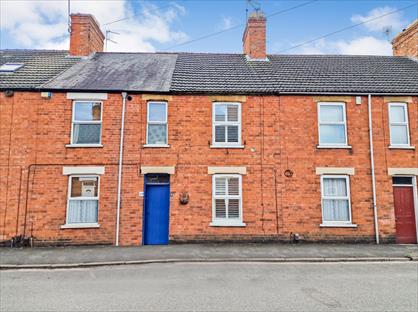 3 Bed Terraced House, Redcross Street, NG31