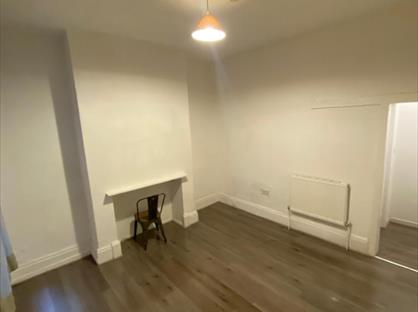 1 Bed Terraced House, Stockport Road, M19