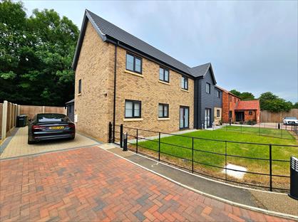 3 Bed Semi-Detached House, Rolls Court, PE7