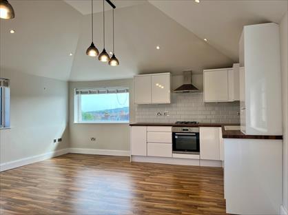 2 Bed Maisonette, Hurst Lane, BN21