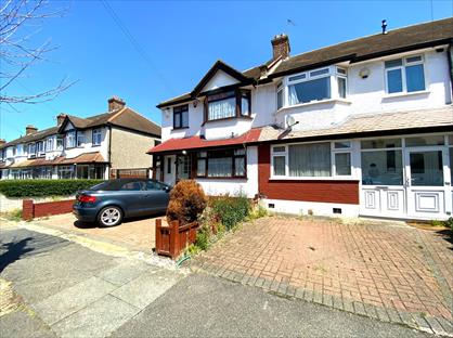 3 Bed Semi-Detached House, Greenwood Road, CR4