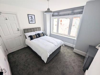 Room in a Shared House, Grange Road, DY1