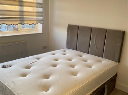 Room in a Shared Flat, Tuners Hill, EN8