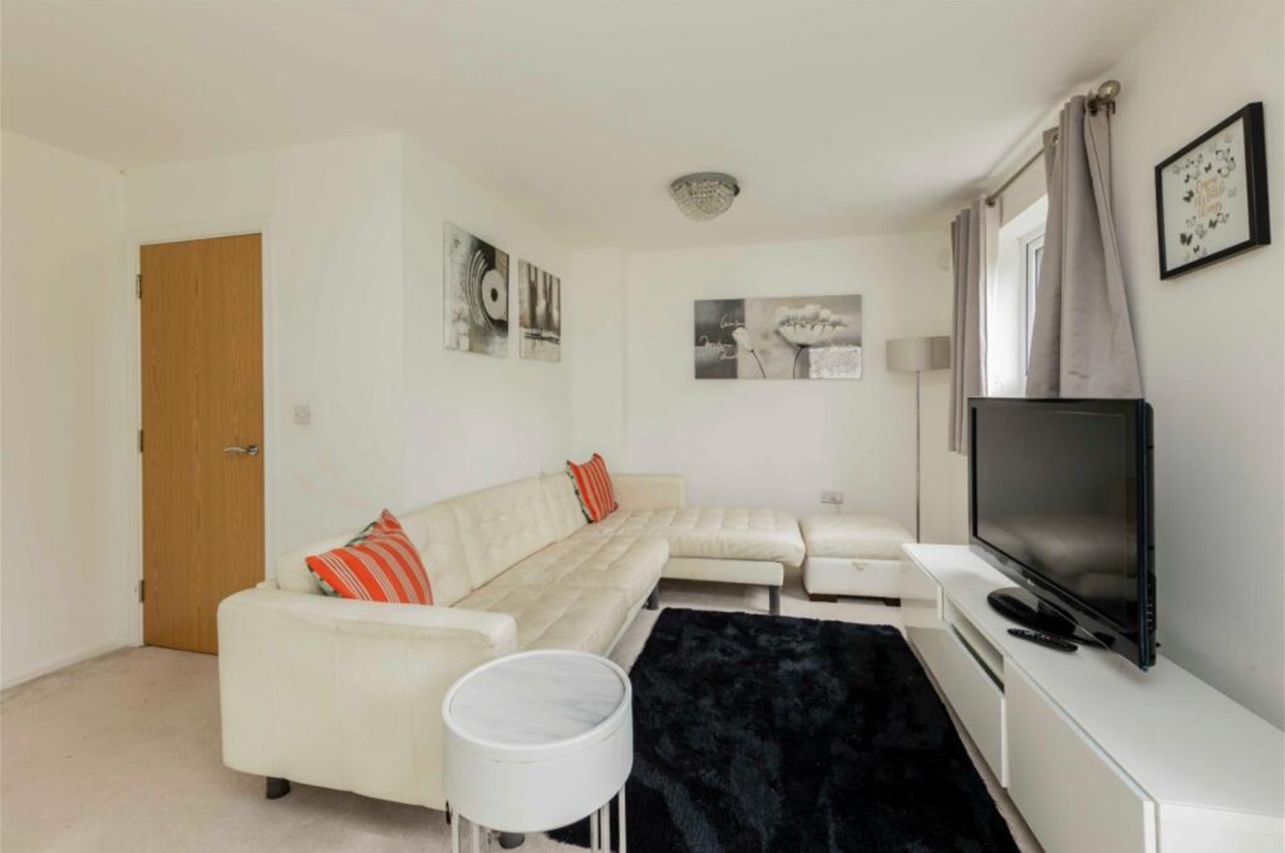 Salford Room in a Shared House, Mallow Drive, M7 To Rent Now for £