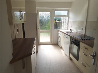 4 Bed Semi-Detached House, Short Acre, SS14