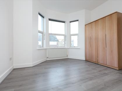 Studio Flat, Ethelburga Road, RM3