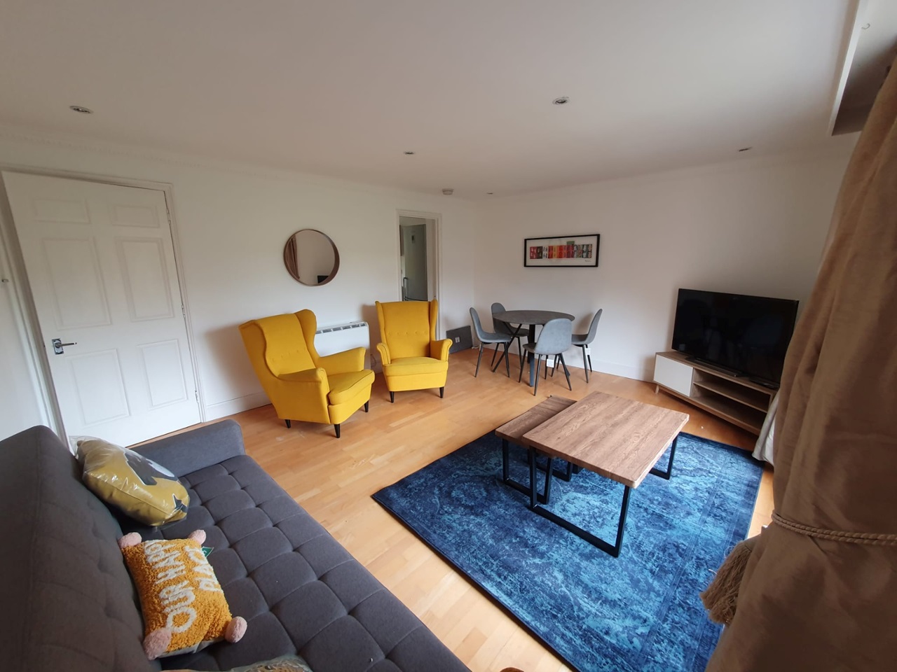 Glasgow 3 Bed Flat, Riverview Drive, G5 To Rent Now for £1,450.00 p/m