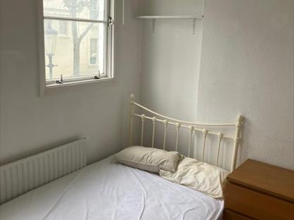 Room in a Shared Flat, Colville Square, W11