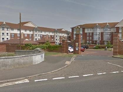 2 Bed Flat, Queens Court, CT9