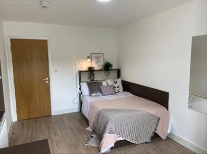 2 Bed Flat, Neuadd Y Castell, LL57