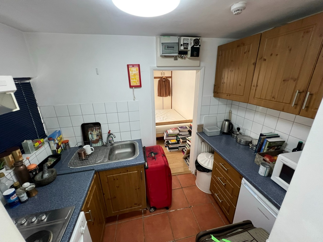 London Studio Flat, Crayford Road, N7 To Rent Now for £1,100.00 p/m