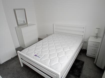 Room in a Shared House, Lichfield, WS13