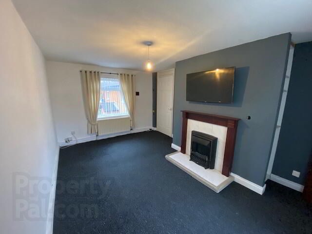 2 Bed Flat, Malton Vale, BT9 photo 4